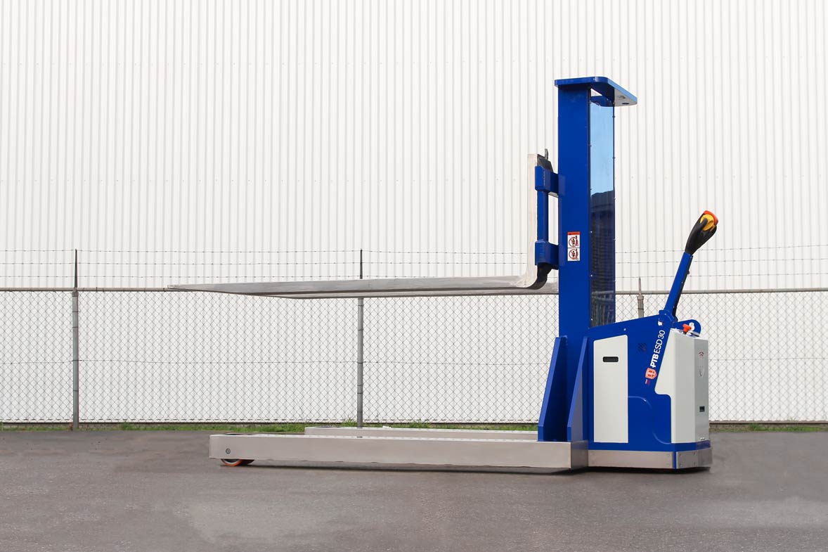 9 ton stacker for clean room use